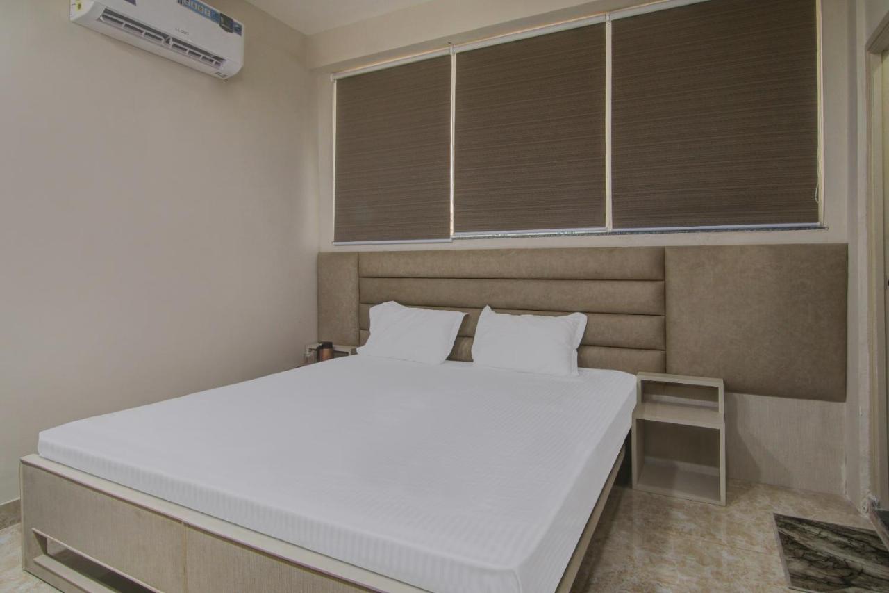 Super Oyo Hotel Regency Near Acropolis Mall Calcuta Exterior foto