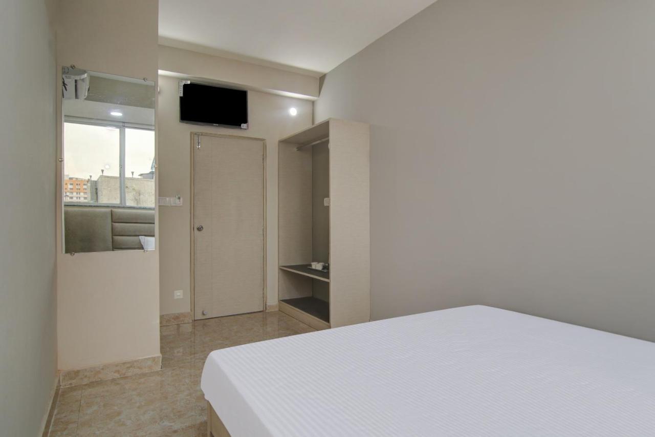Super Oyo Hotel Regency Near Acropolis Mall Calcuta Exterior foto